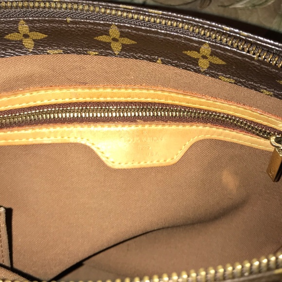 *AUTHENTIC* Louis Vuitton Bag - Picture 6 of 8